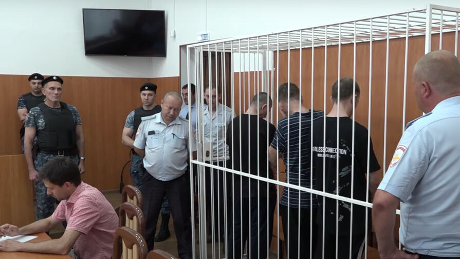 Трем россиянам, которые изнасиловали женщину и убили ее сожителя, вынесли приговор