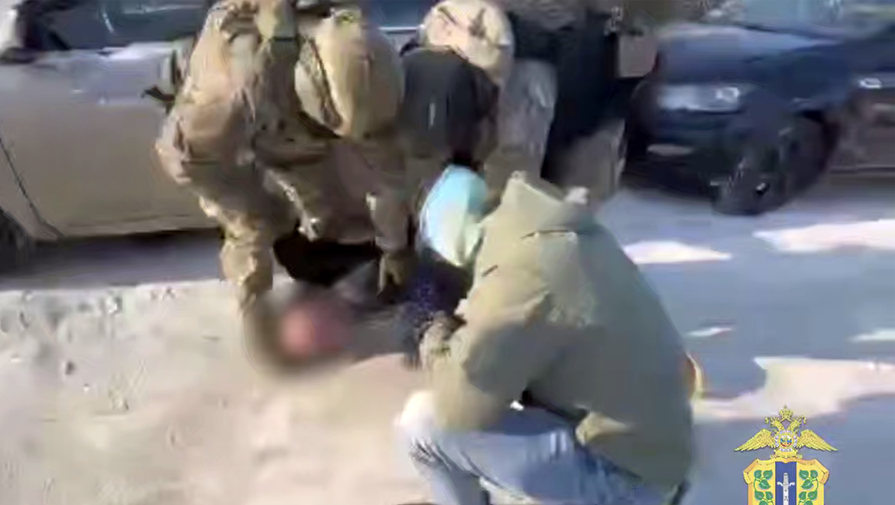 Мужчина и две его сообщницы заключали фиктивные браки ради легализации мигрантов в РФ