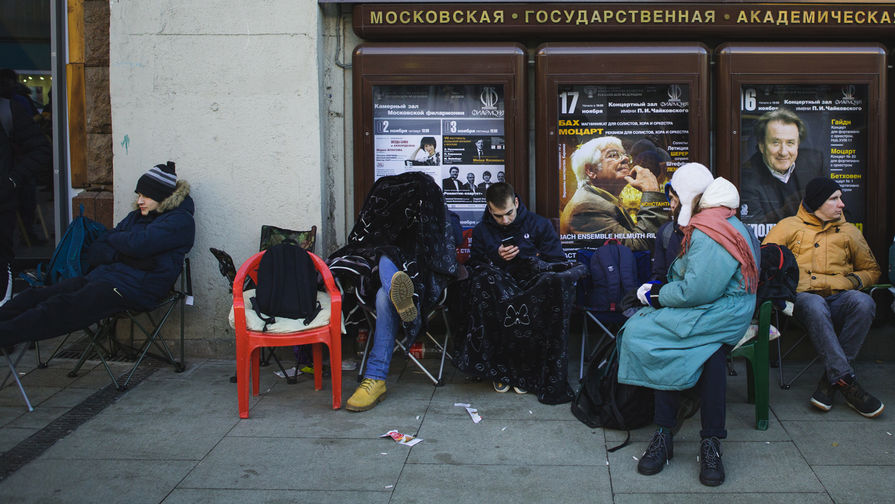 Ситуация около&nbsp;фирменного магазина Apple на&nbsp;Тверской улице в&nbsp;Москве, 2&nbsp;ноября 2017&nbsp;года