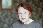 <b>Нина Ургант</b>
<br><br>
Советская и российская актриса театра и кино Нина Ургант страдала от агрессивной формы болезни Паркинсона с 2011 года. Со временем звезде «Белорусского вокзала» стало сложно передвигаться без посторонней помощи и она практически перестала выходить из дома. В 2018 году Ургант <a href=