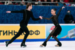 Елизавета Шанаева и Дэвид Нарижный выступают с произвольным танцем на чемпионате России — 2022