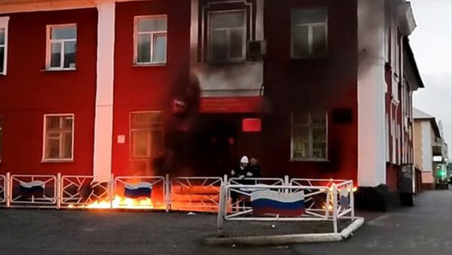 Shot: в Кемерове задержали 59-летнюю женщину за попытку поджога военкомата