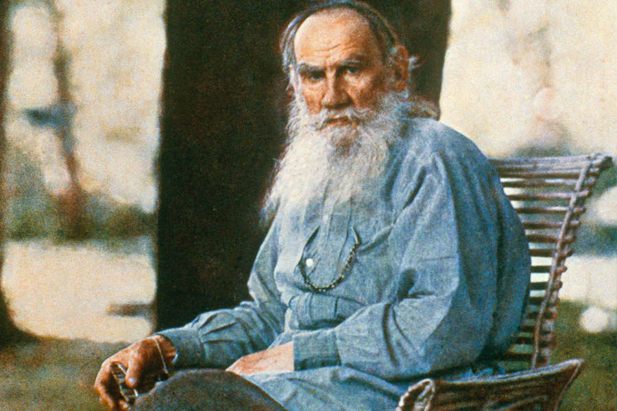 Лев Николаевич Толстой (9 сентября 1828 - 20 ноября 1910) 