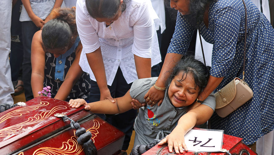 Церемония прощания с жертвами терактов на Шри-Ланке, 23 апреля 2019 года
