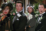 <b>«Оскар» (1991)</b>
<br><br>Эта лента режиссера Джона Лэндиса стала первой комедией в фильмографии Сильвестра Сталлоне. Он сыграл мафиози по кличке Снэпс, который обещает умирающему отцу отойти от дел и заняться честным бизнесом. В один не очень прекрасный день он оказывается героем настоящей комедии положений, где его бухгалтер хочет жениться на его дочери, которая не его дочь, а его настоящая дочь говорит, что беременна от шофера. Впрочем, та дочь, которая не настоящая, окажется настоящей, и тут уже его жена захочет узнать, что это за дочь, которая не ее дочь… Где в этом всем Орнелла Мути? Она сыграла жену несчастного гангстера.
