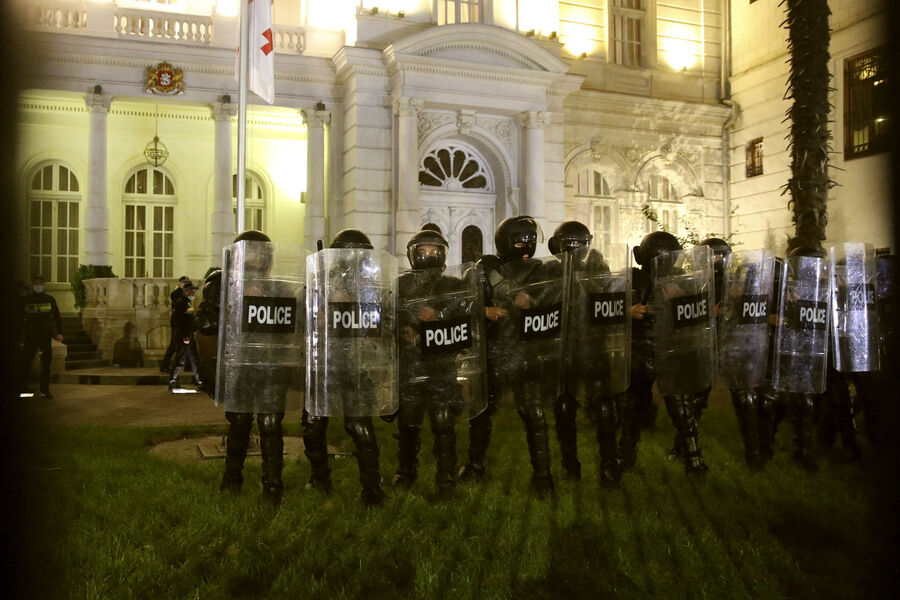 Спецназ во время протестов в&nbsp;Тбилиси, 4&nbsp;октября 2025&nbsp;года