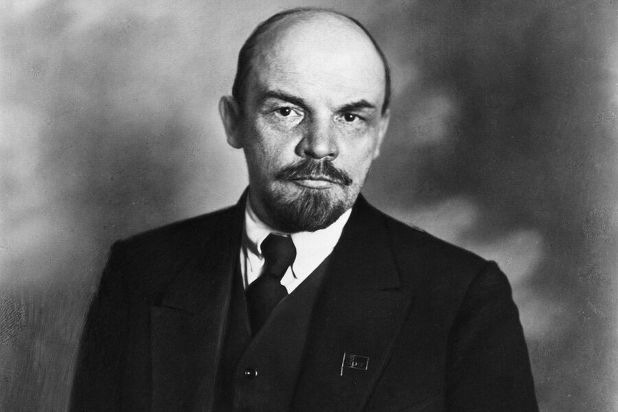 Владимир Ильич Ленин (Ульянов), 1870-1924