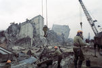 Спитак. Советские и польские монтажники разбирают разрушенный землетрясением элеватор