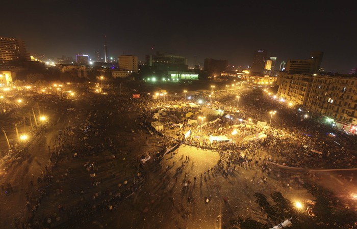 Отставки Военного совета на&nbsp;площади Тахрир требуют 100&nbsp;тыс. человек