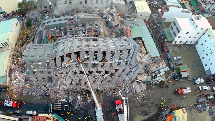Одно из&nbsp;зданий, разрушенных в&nbsp;результате землетрясения на&nbsp;юге Тайваня