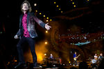 Cолист The Rolling Stones Мик Джаггер во время концерта в Гаване