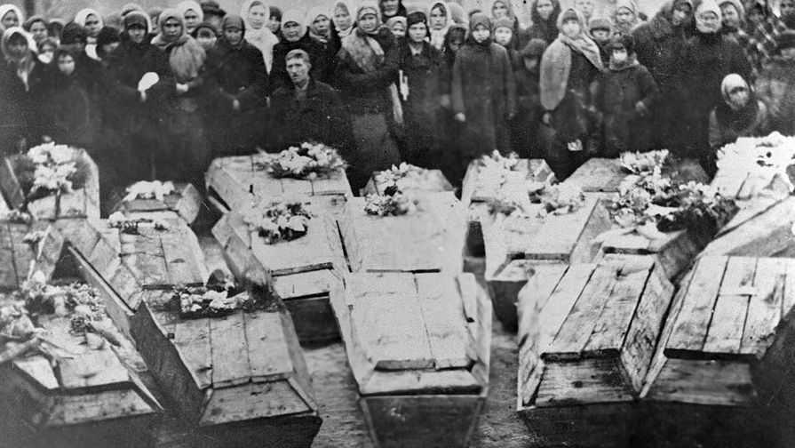 Похороны молодогвардейцев в Краснодоне, 16 февраля 1943 года
