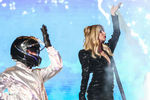Певица Светлана Лобода во время съемок развлекательной программы «Новогодняя ночь на Первом канале»