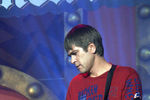 Солист группы «Сплин» Александр Васильев на рок-фестивале «Крылья 2004».

