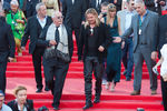 Президент ММКФ Никита Михалков с актером Брэдом Питтом на красной ковровой дорожке