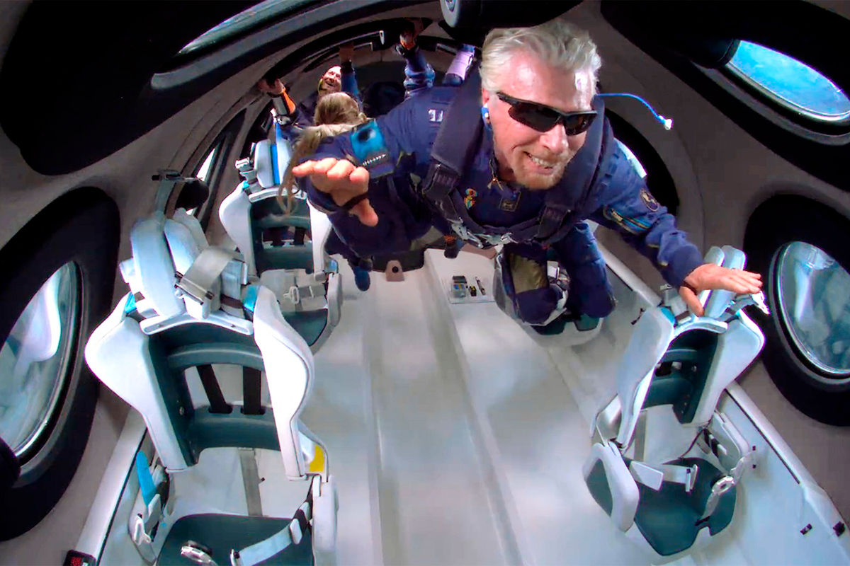 Ричард Брэнсон на борту ракетоплана Unity-22, Нью-Мексико, США, 2021 год