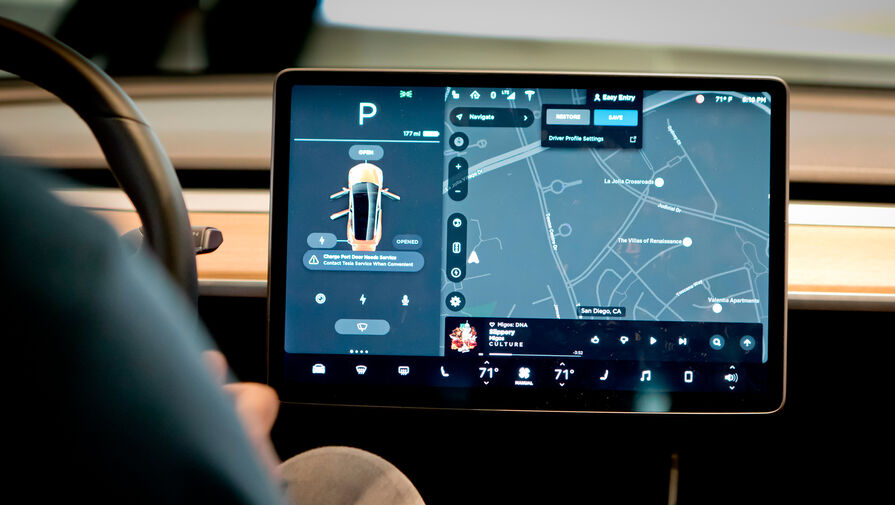 Tesla заставит водителей платить за использование навигатора