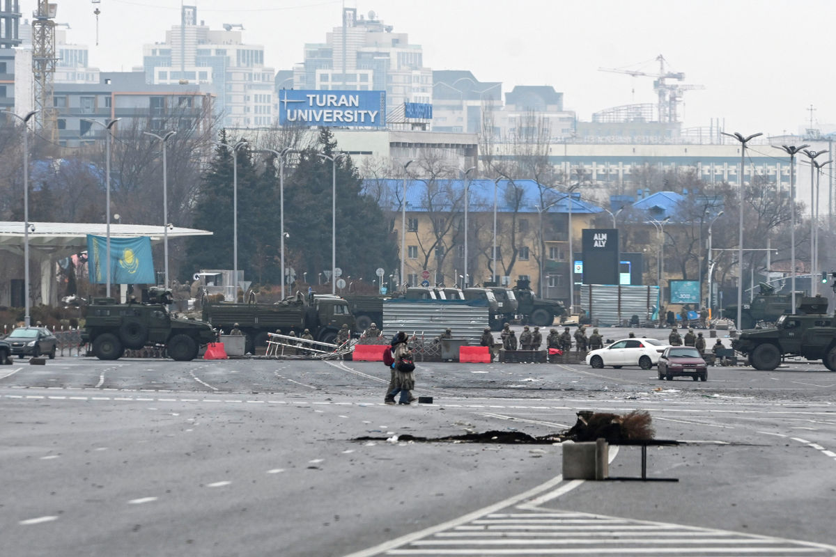 В Алма-Ате продолжается стрельба - Газета.Ru | Новости