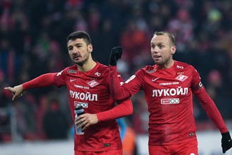 Защитник «Спартака» Сальваторе Боккетти и его капитан Денис Глушаков