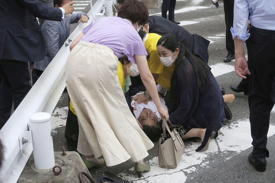 Global Times: убийство Синдзо Абэ — крупнейший политический инцидент в  Японии со времен Второй мировой - Газета.Ru | Новости