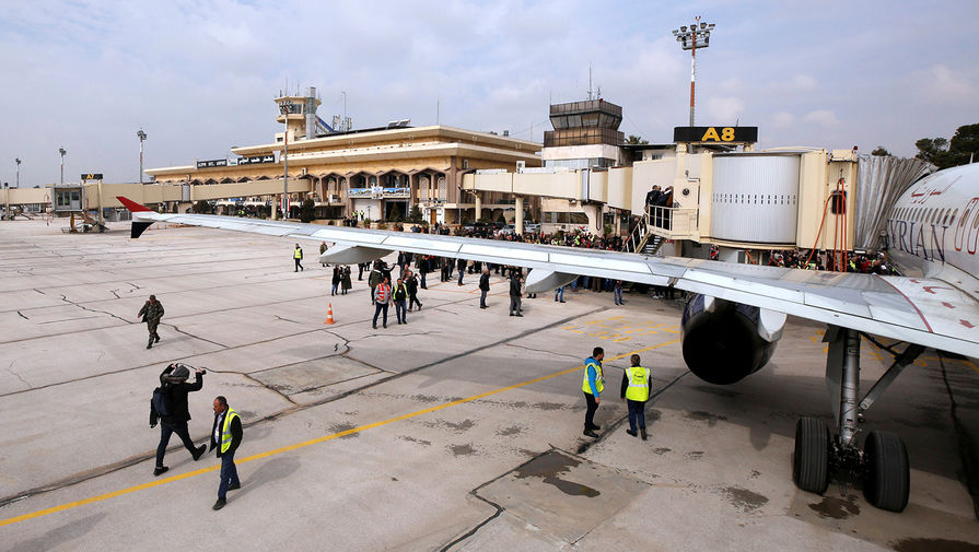Минобороны Сирии сообщило о приостановке работы аэропорт Алеппо после израильской атаки