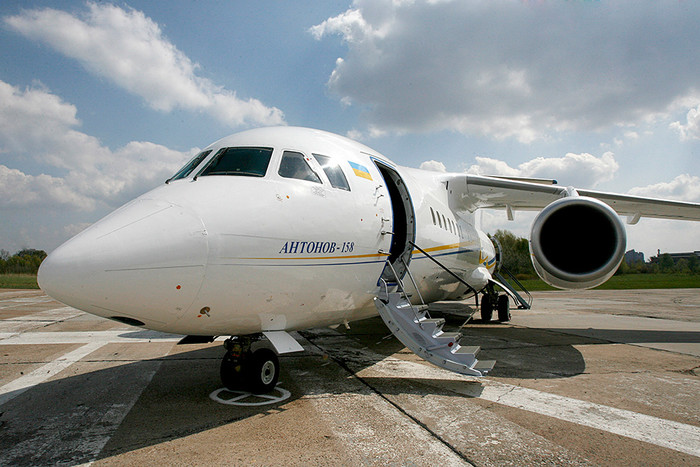 Пассажирский самолет нового поколения Ан-158, изготовленный на ГП «Антонов» 
