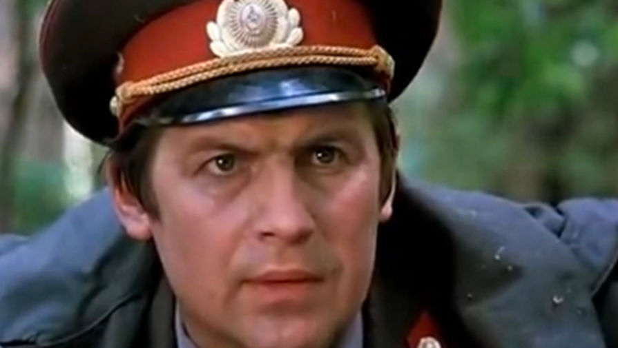 Кадр из фильма «Рысь выходит на тропу» (1982)