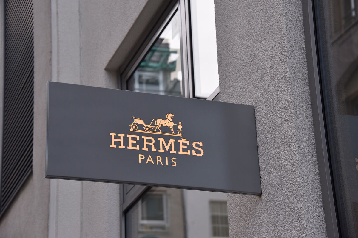 Бутик Hermes обокрали в Милане на €90 тысяч - Газета.Ru | Новости