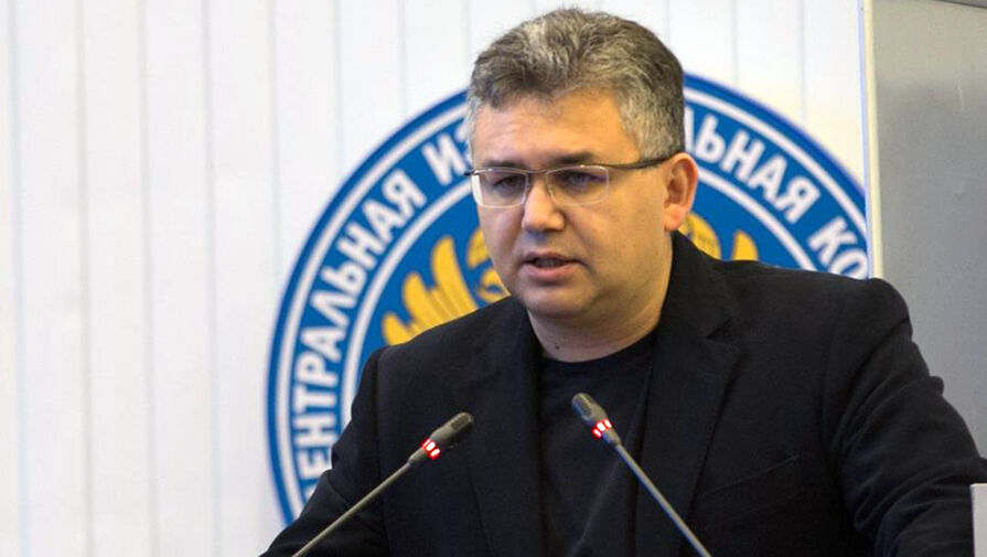 Политолога Аббаса Галлямова заочно арестовали по делу о фейках