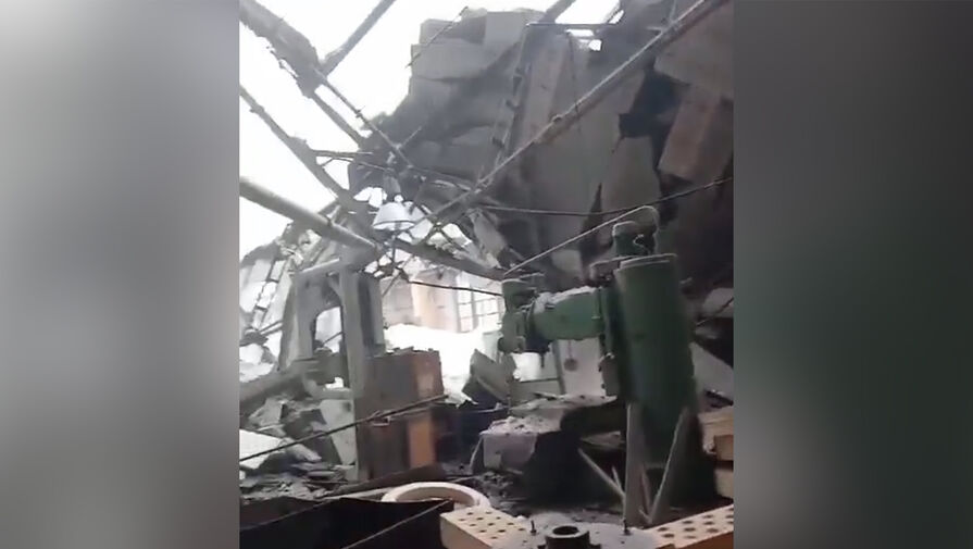 На заводе тяжелого машиностроения в Подмосковье рухнула крыша