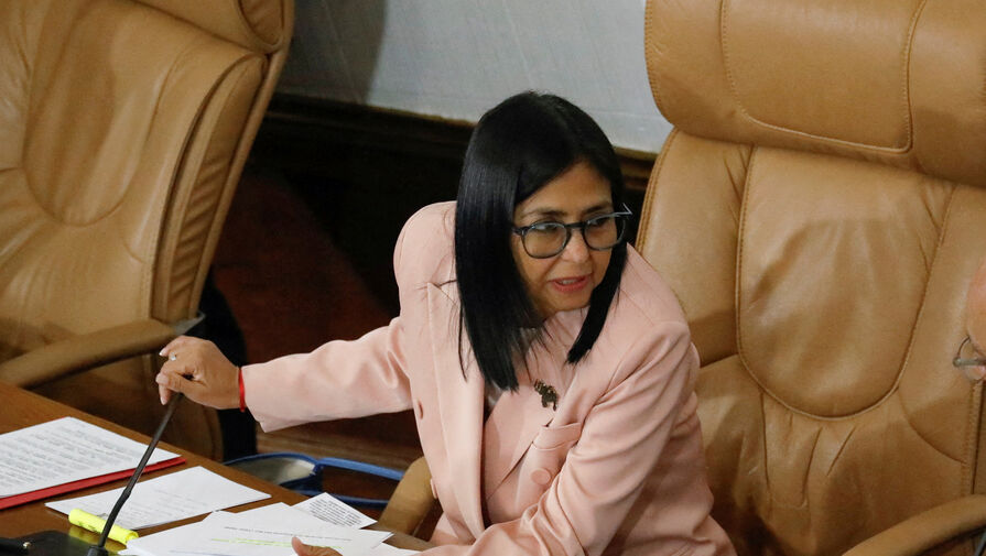 Вице-президент Венесуэлы созвала совет обороны