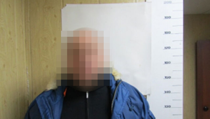 В Оренбурге мужчина бросил в рабочих гранату и угрожал брату пистолетом