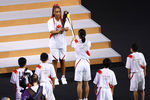 Японская теннисистка Наоми Осака во время церемонии открытия летних XXXII Олимпийских игр в Токио, 23 июля 2021 года
