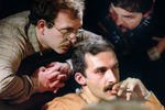 Александр Друзь (в центре) с коллегами во время игры «Что? Где? Когда?», 1986 год