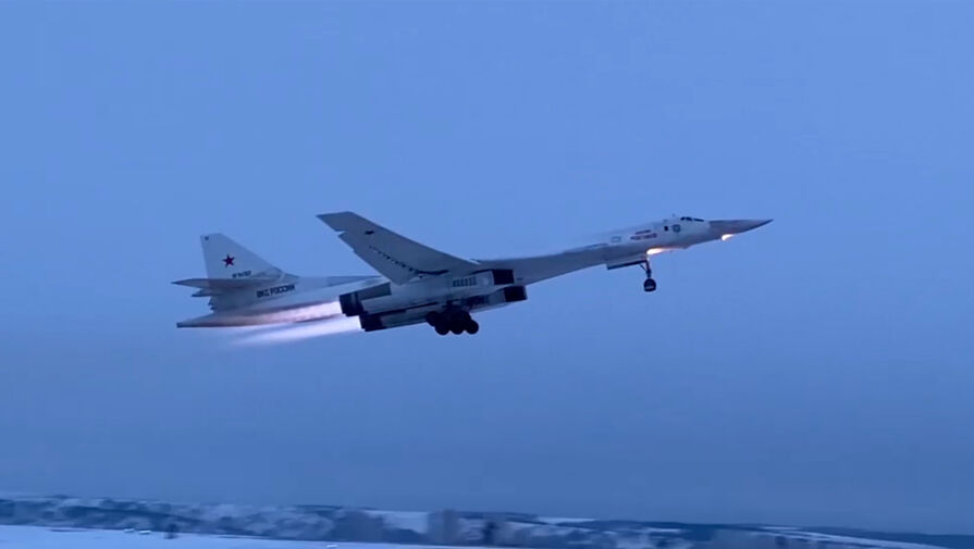 МО РФ: два Ту-160 выполнили полет над акваториями Баренцева и Норвежского морей