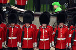 Королева Елизавета II принимает участие в торжествах в честь своего 90-летия