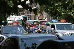Спецслужбы охраняют территорию вокруг захваченного отделения полиции в Ереване