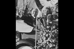 Фрэнк Синатра и его супруга Барбара во время парада роз в Пасадине, Калифорния, 1980 год
