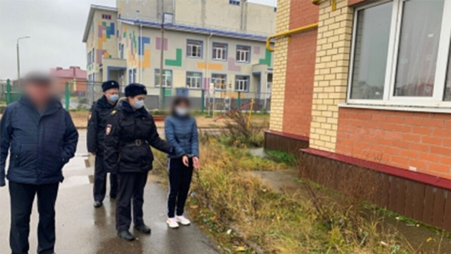 Жительница Ростова пыталась отравить 4-летнюю дочь, а потом выбросила ее из окна