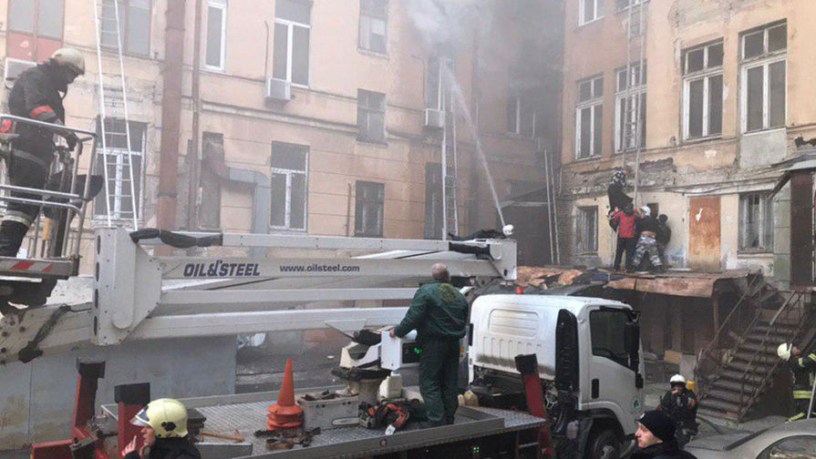 Найдены тела еще двоих погибших при пожаре в колледже Одессы