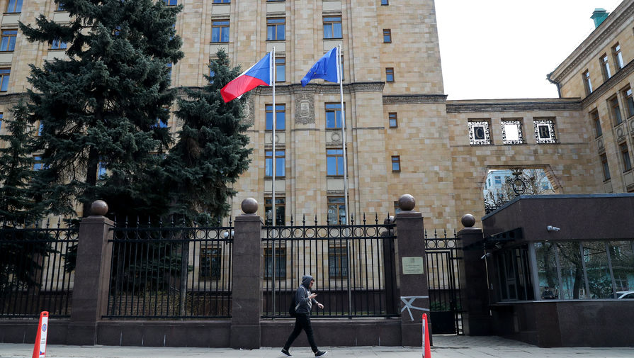 Осталось пятеро: из России выслали 20 чешских дипломатов