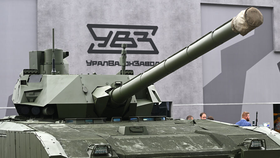 Путину показали современные танки, готовые к отправке на фронт