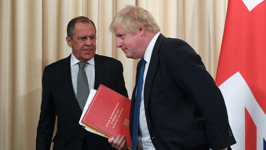 Глава МИД России Сергей Лавров и его британский коллега Борис Джонсон