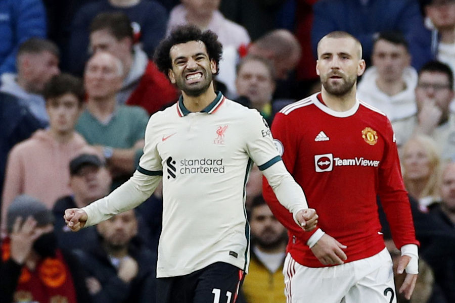 Нападающий «Ливерпуля» Мохамед Салах празднует гол в ворота «Манчестер Юнайтед»