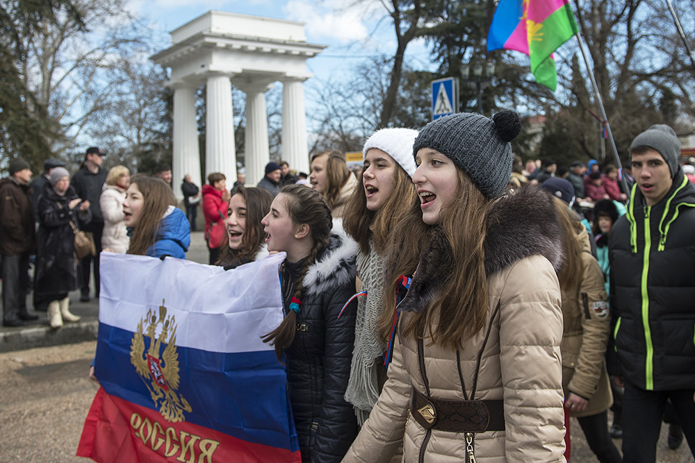 Участники праздничных мероприятий в Севастополе, посвященных годовщине «Крымской весны»