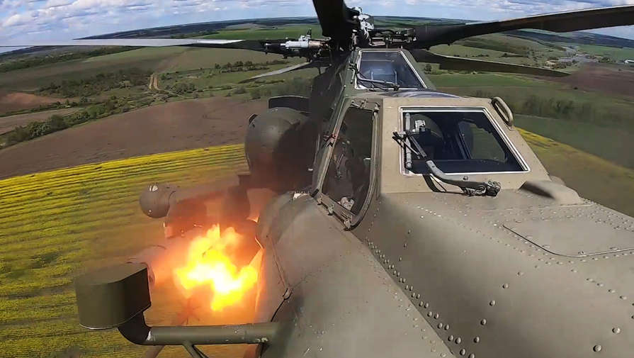 Минобороны РФ показало кадры боевой работы вертолетов Ми-28Н на Украине