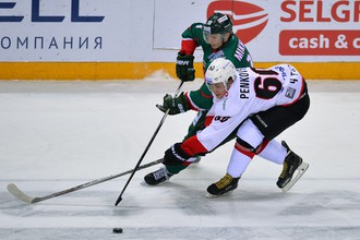 «Трактор» и «Ак Барс» встречаются в регулярном чемпионате КХЛ