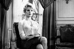 Кадр из фильма «Парижанка» (1957)
