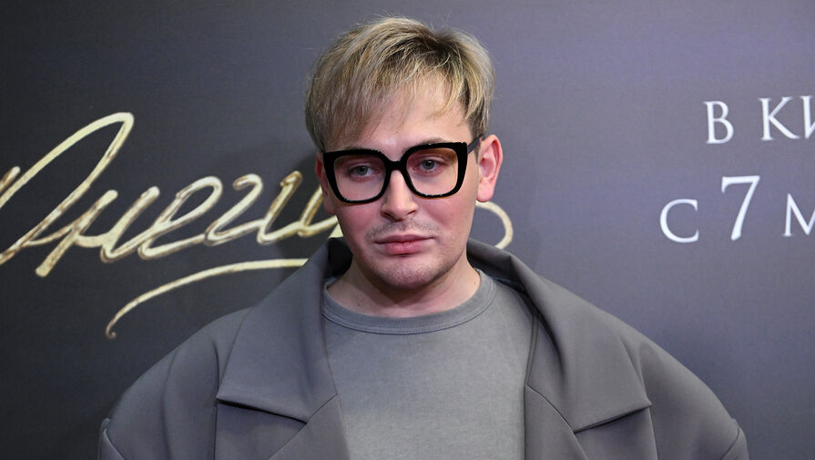 Звездный стилист пожаловался на поведение Ларисы Долиной