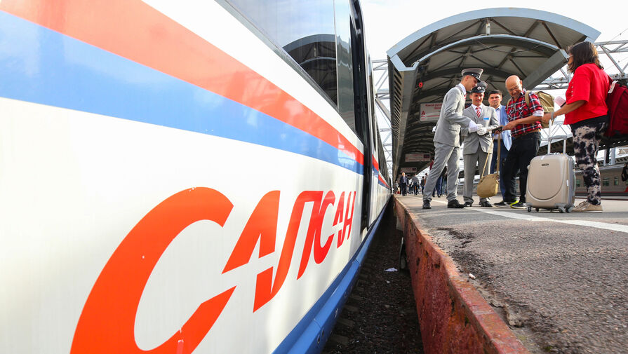 Самолеты между Москвой и Петербургом не летают из-за атак БПЛА. Билеты на поезда закончились